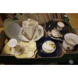 A TRAY OF CROWN DEVON TEA AND DINNER WARE