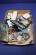 A BOX OF COSTUME JEWELLERY AND COLLECTABLES