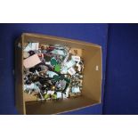 A BOX OF ASSORTED COSTUME JEWELLERY