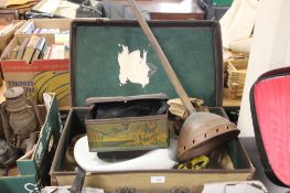A VINTAGE SUITCASE TO INCLUDE METAL WARE AND COLLECTABLES