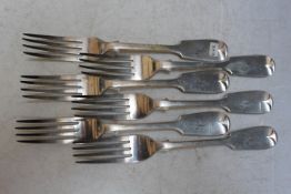 A SET OF SIX HALLMARKED SILVER FIDDLE PATTERN FORKS BY WILLIAM RAWLINGS SOBEY - EXETER 1848,