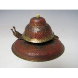 MID 20TH CENTURY NOVELTY TABLE BELL IN THE FORM OF A SNAIL, base Dia. 12 cm