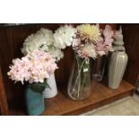 A COLLECTION OF EX SHOW HOME VASES & DECORATIVE ACCESSORIES