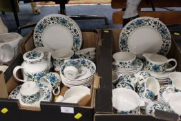 TWO TRAYS OF MID CENTURY RETRO FLORAL PATTERN MIDWINTER TEA AND DINNERWARE
