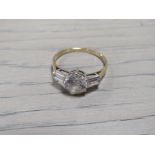 DRESS RING HALLMARKED 9CT GOLD