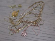 A COLLECTION OF GILT SILVER JEWELLERY TO INCLUDE A GEMSET TENNIS BRACELET