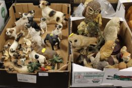 A TRAY OF ASSORTED VINTAGE DOG AND CAT FIGURES TOGETHER WITH A TRAY OF ASSORTED OWL FIGURES AND A