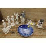 A COLLECTION OF CERAMICS TO INCLUDE ROYAL COPENHAGEN FIGURINE