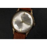 A MENS HALLMARKED 9CT GOLD WRISTWATCH BY ACCURIST