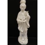 A BLANC DE CHINE FIGURE OF AN ORIENTAL LADY A/F