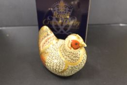 A ROYAL CROWN DERBY PAPERWEIGHT IN THE FORM OF A FARMYARD HEN -WITH BOX