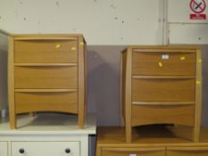 A PAIR OF MODERN OAK BEDSIDE CHESTS