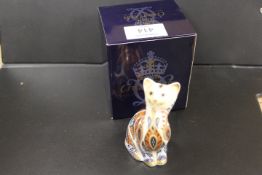 A ROYAL CROWN DERBY PAPERWEIGHT IN THE FORM OF A SIAMESE KITTEN - WITH BOX