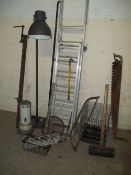 A SELECTION OF TOOLS TO INLCUDE ALUMINIUM LADDES, DOG CAGE, INDUSTRIAL STYLE LAMP, PARAFFIN HEATER