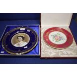 PAIR OF BOXED COLLECTORS PLATES TO INCLUDE AYNSLEY ELIZABETH 2ND CORONATION PLATE