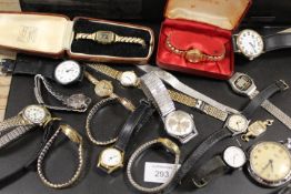 A COLLECTION OF ASSORTED WRISTWATCHES
