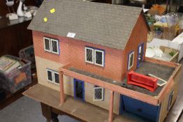 A VINTAGE DOLLS HOUSE