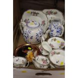 A TRAY OF ASSORTED CERAMICS TO INCLUDE A BAMBOO STYLE TEAPOT AYNSLEY ETC