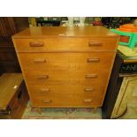 A RETRO 'WILLIAM LAWRENCE OF NOTTINGHAM' TEAK FIVE DRAWER CHEST OF DRAWERS W-76 CM