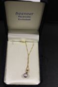 A 9CT GOLD TAHITAIN PEARL STYLE NECKLACE