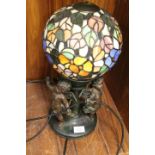 A TIFFANY STYLE TABLE LAMP WITH FIGURATIVE DETAIL H 44 CM