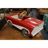 A MOBO BERNIE VINTAGE / RETRO STYLE CHILDS TOY CAR