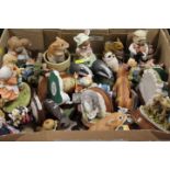 A TRAY OF ASSORTED NOVELTY ANIMAL FIGURINES