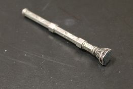 VICTORIAN SILVER EXTENDING PEN AND PENCIL WITH BLOOD STONE SEAL