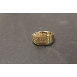 A 9CT HALLMARKED SIGNET RING APPROX 4.9 G