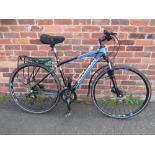 A BOARDMAN SPORT HYBRID K7 MOUNTAIN / TOURING BIKE WITH 27 GEARS AND HYDRAULIC BRAKES, 18" FRAME