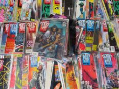 A TRAY OF 2000AD COMICS FEATURING JUDGE DREDD FROM THE LATE 1980'S, TO INCLUDE AN UNBROKEN RUN