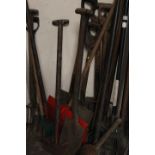 A QUANTITY OF ASSORTED HAND TOOLS