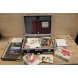 A HARD CASE CONTAINING GREETINGS CARDS BOTH LOOSES AND IN ALBUMS TO INCLUDE VINTAGE JONES,