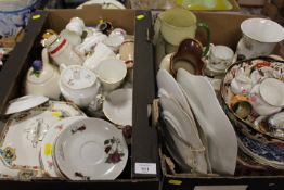 TWO TRAYS OF ASSORTED CERAMICS TO INCLUDE A MASONS MANDALAY BOWL , WEDGWOOD FLORENTINE DISH, ETC