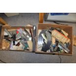 TWO TRAYS OF TRIANG MODEL RAILWAY ETC TO INCLUDE ENGINES, TENDERS, STATION BUILDINGS