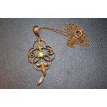 ANTIQUE EDWARDIAN 9CT GOLD PENDANT AND CHAIN NECKLACE