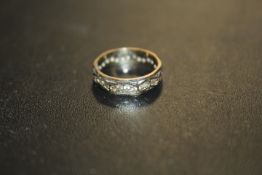 A VINTAGE ETERNITY RING STAMPED 9CT APPROX 2.5G