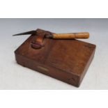 AN ARTIST'S TRAVELLING PAINT BOX, with small trowel, W 20 cm
