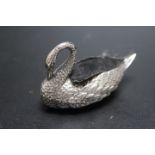 A HALLMARKED SILVER NOVELTY PIN CUSHION IN THE FORM OF A SWAN BY ADIE AND LOVEKIN LTD - BIRMINGHAM