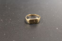 A 9CT GOLD RING A/F