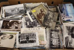 A TRAY OF ASSORTED POSTCARDS AND PHOTOGRAPHS
