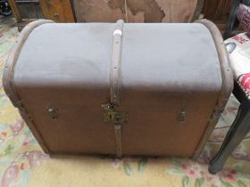 A VINTAGE BANDED TRUNK TOGETHER WITH A QUANTITY OF VINTAGE PICTURES AND PRINTS