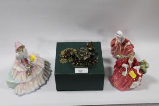 THREE ROYAL DOULTON FIGURINES TOGETHER WITH A GOLDEN POND COLLECTION FIGURE OF A FROG