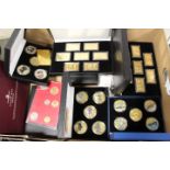 A TRAY OF COLLECTABLE COINS TO INCLUDE CASED " BULLION" SETS