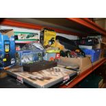 A SELECTION OF BOXED POWER TOOLS TO INCLUDE AN ENGINEERS GAUGE, VARIOUS HAND TOOLS ETC