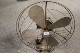 A VINTAGE GEC WIRE WORK ELECTRIC TABLE FAN A/F
