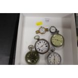 AN ASSORTMENT OF FOUR VINTAGE POCKET WATCHES TO INCLUDE MILITARY STYLE EXAMPLES TOGETHER WITH TWO