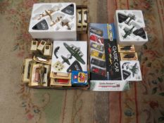 A BOX OF MIXED DIE CAST ITEMS TO INCLUDE LLEDO / DAYS GONE TRUCKS, FIVE CAR CLASSIC SET, EDDIE STOBA