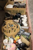 THREE TRAYS OF ASSORTED CERAMICS