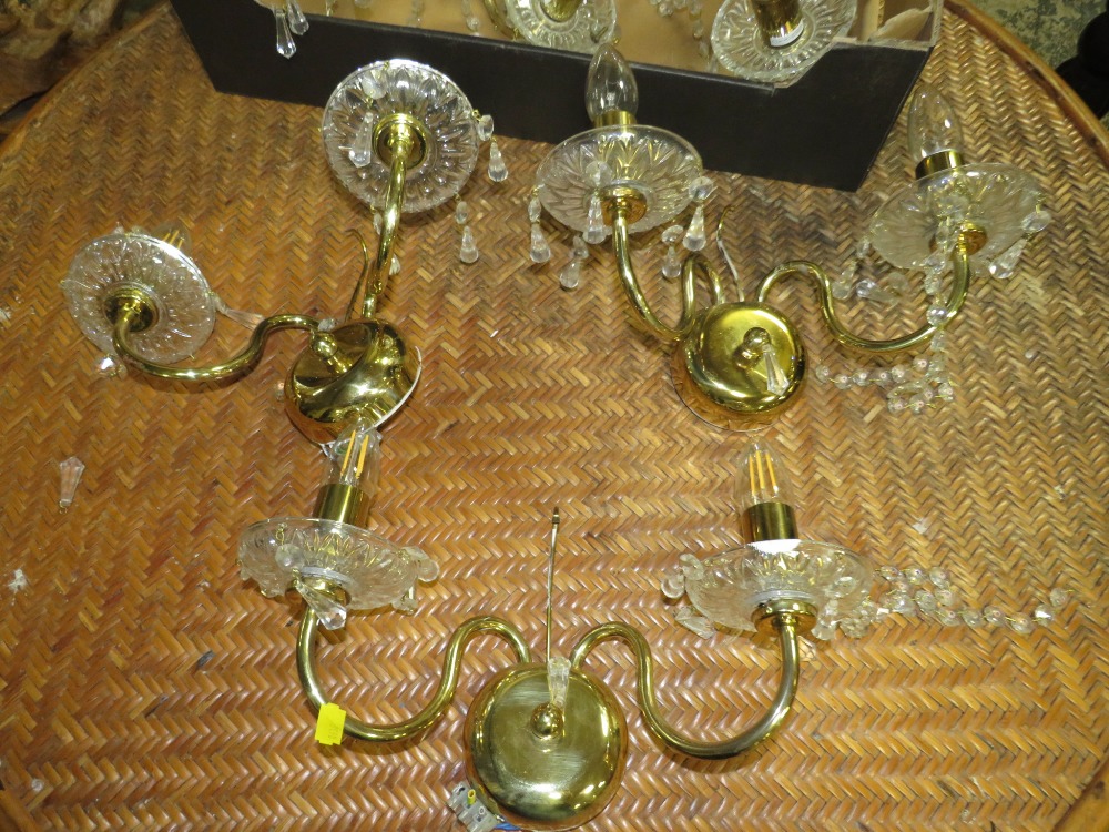TWO MATCHING CRYSTAL STYLE CEILING LIGHT FITTINGS TOGETHER WITH A MATCHING PAIR OF CRYSTAL STYLE - Image 7 of 7